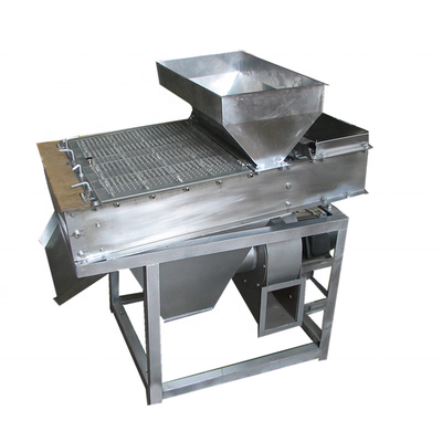 China Factory New Design Peanut Black Bean Peeling Machine /Roasted Peanut Dry Peanut Peeling Machine